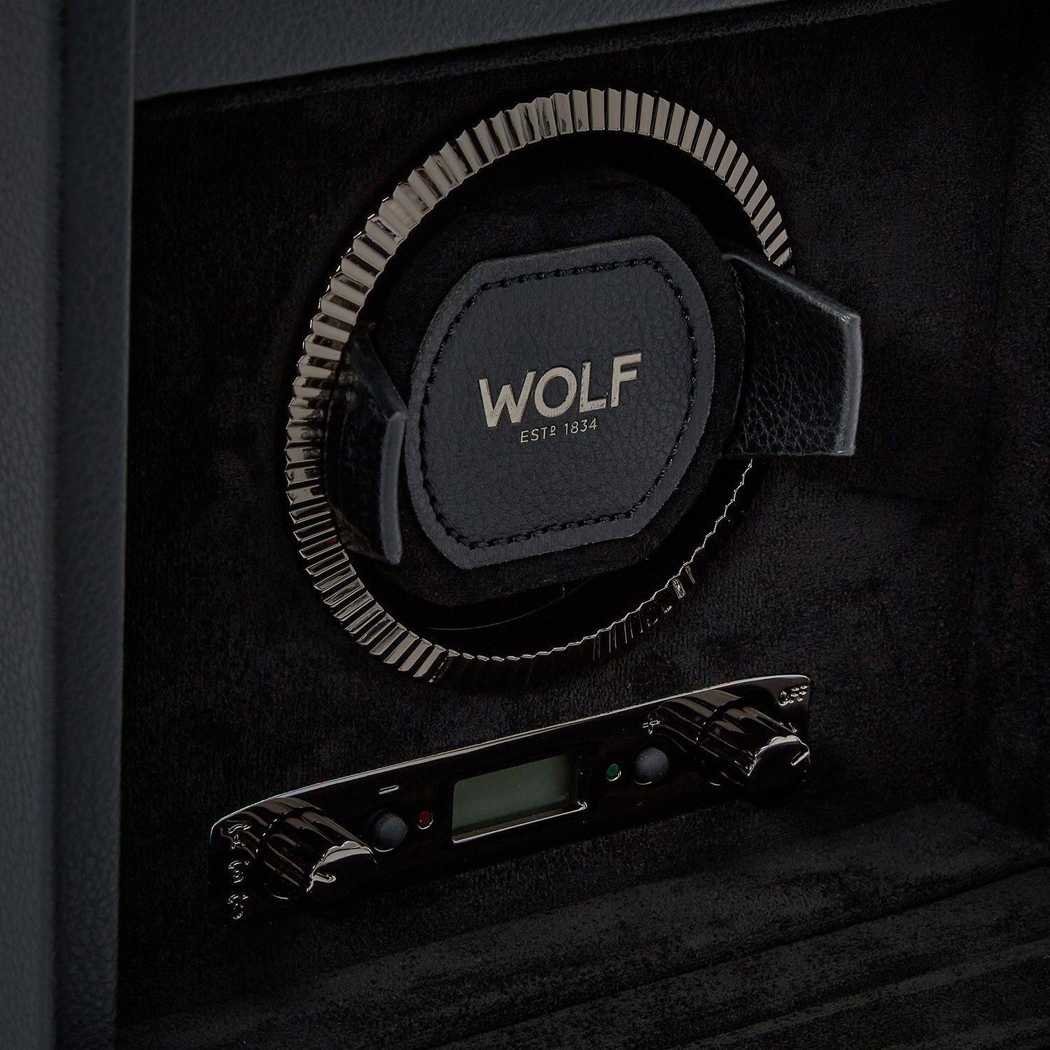 British Racing Black Single Watch Winder With Storage - REEDS Jewelers